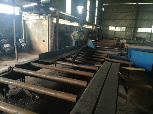 Máy tổ hợp dầm ngang